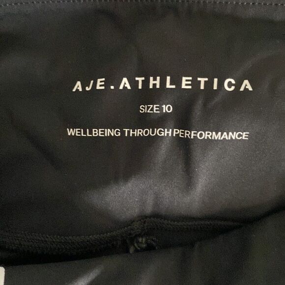 Aje Athletica Contrast Logo Full Length Legging Size Medium - Picture 7 of 10
